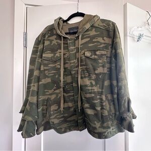 Sanctuary Green Camo Sweater Jacket Hooded Zip Up Ruffle Sleeves